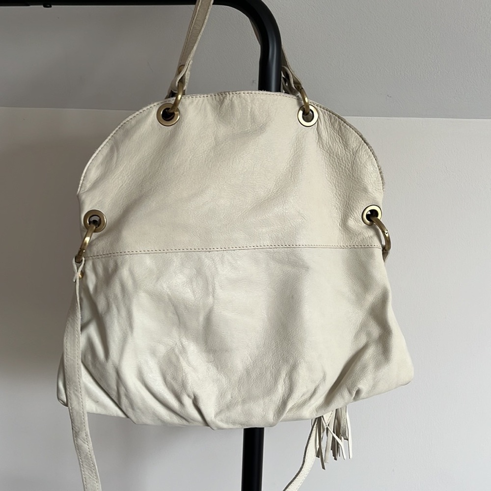 White genuine leather made in italy Innue bag.